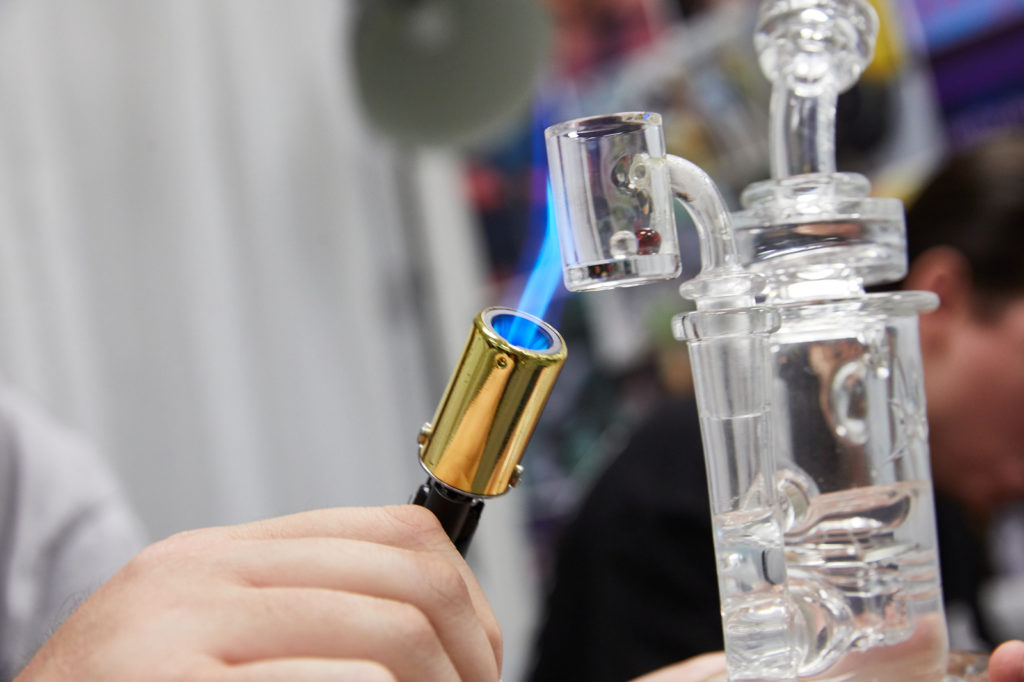 The Best Dab Torches for Travel Compact and Portable Options